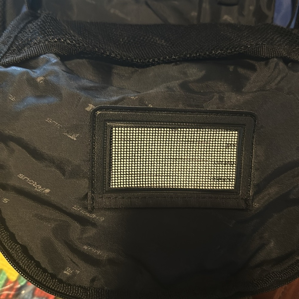 Targus backpack navy blue/black padded back and adjustable straps - Picture 4 of 8